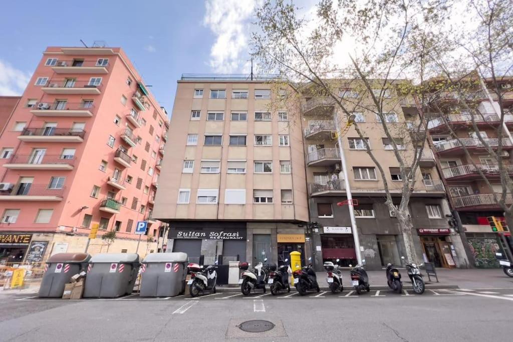 Bebarceloner Sant Andreu Apartments - 3 Bedrooms Extérieur photo