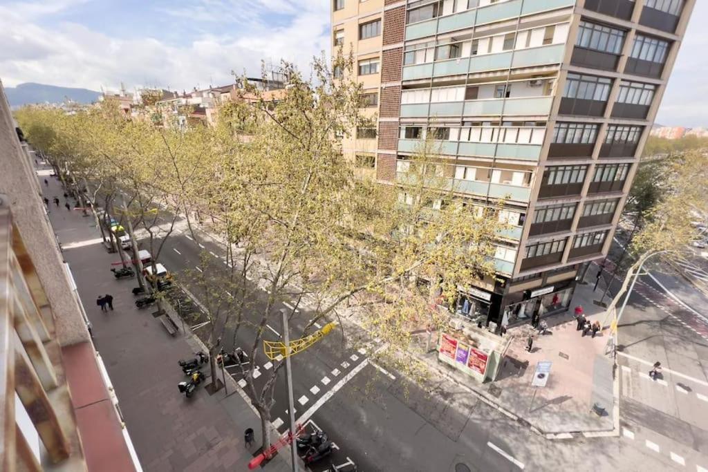 Bebarceloner Sant Andreu Apartments - 3 Bedrooms Extérieur photo