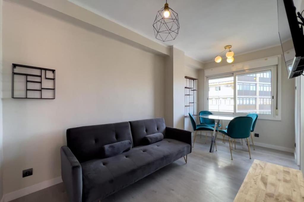 Bebarceloner Sant Andreu Apartments - 3 Bedrooms Extérieur photo
