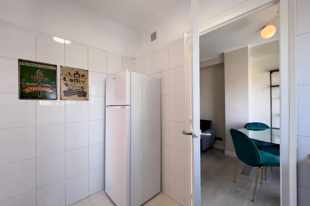Bebarceloner Sant Andreu Apartments - 3 Bedrooms Extérieur photo
